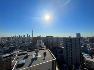 【展望】 | とてもひらけた眺望で、スカイツリーを見ることができます。