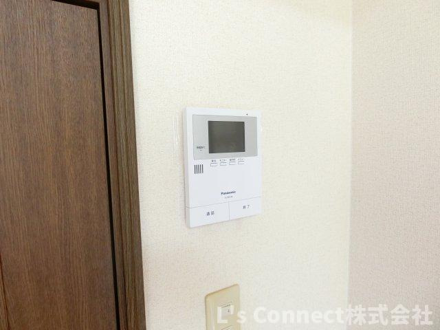【セキュリティ】 | クレセール南吉成弐番館 | 突然の来客時もＴＶモニターホンでしっかり確認。