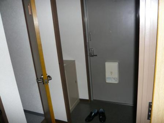 【玄関】 | ロイヤルパレス法善寺