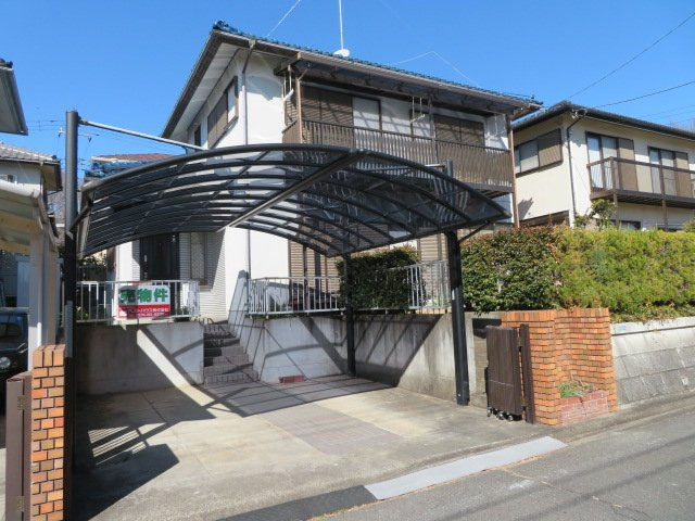 高崎市吉井町南陽台　中古560の駐車場