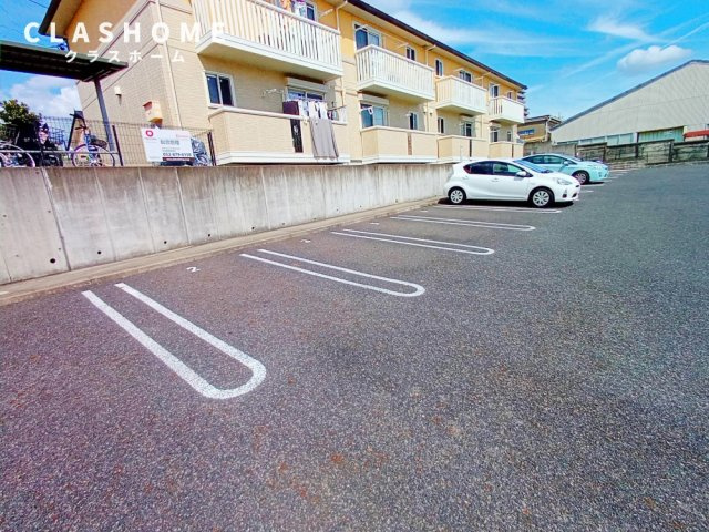 レザン長根　Ａ　　刈谷市近郊の賃貸はクラスホームの駐車場