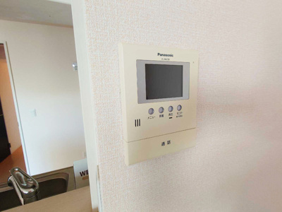 【セキュリティ】 | ルミエール岩橋 B棟