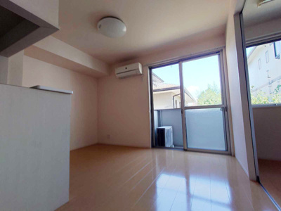 【居間・リビング】 | ルミエール岩橋 B棟