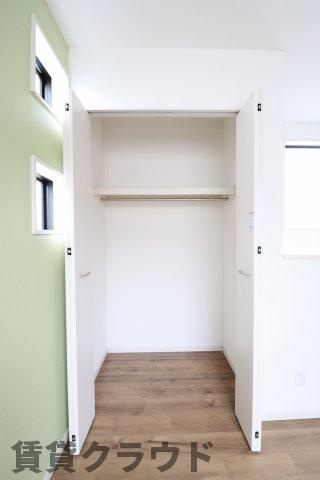 LUTELLA（ルテラ）の収納|ロングコートもかけられるクローゼットです！