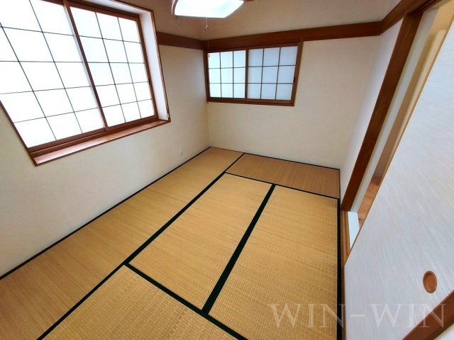 三本木町貸家の寝室