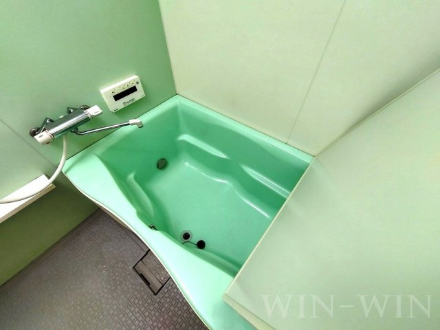 三本木町貸家の浴室