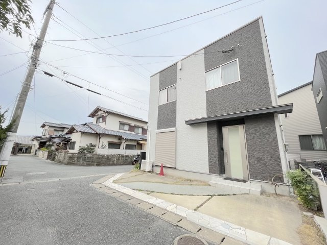 西区上山門２丁目の前面道路含む現地写真