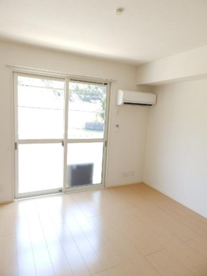 【居間・リビング】 | グランディール ウベ B棟