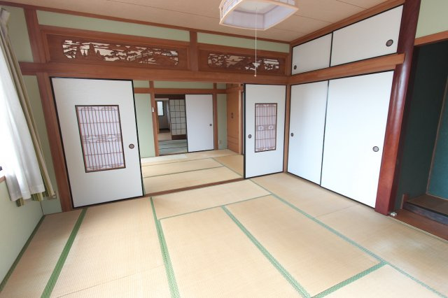末永ビルの和室
