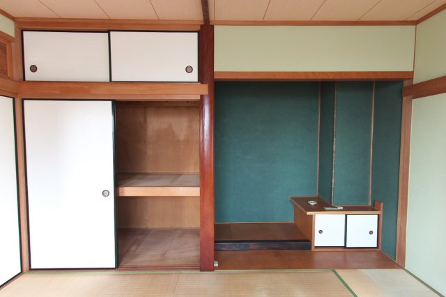 末永ビルの収納