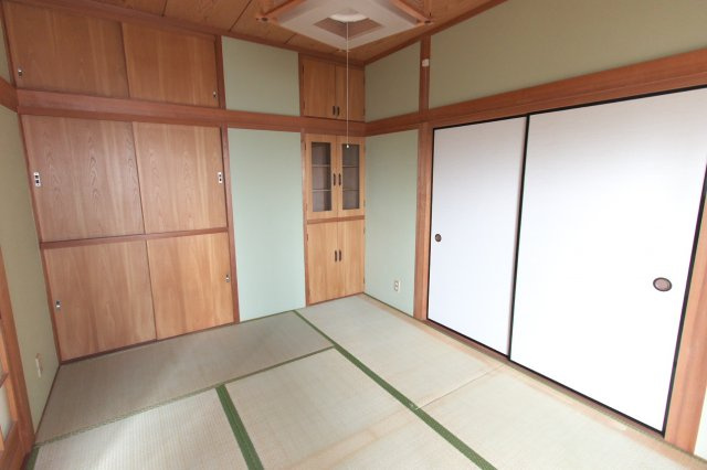 末永ビルの収納
