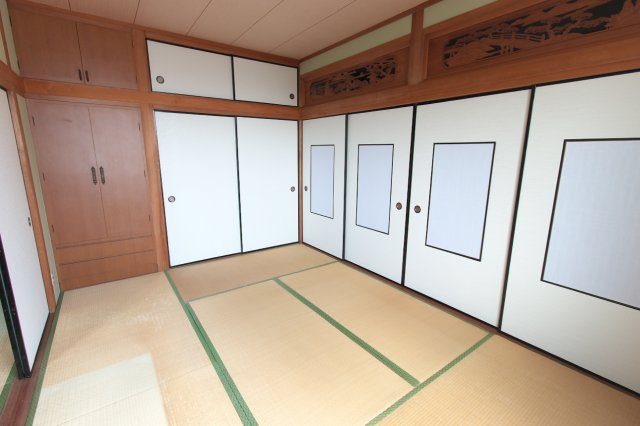 末永ビルの和室