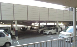 【駐車場】 | 敷地内にあるのでとっても便利
