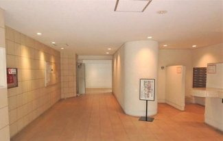 【エントランス】 | あたたかみのあるエントランスです