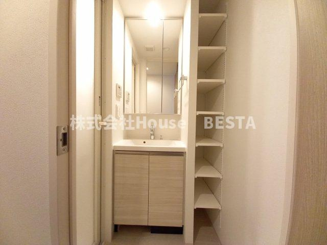 神戸元町Noahの独立洗面台