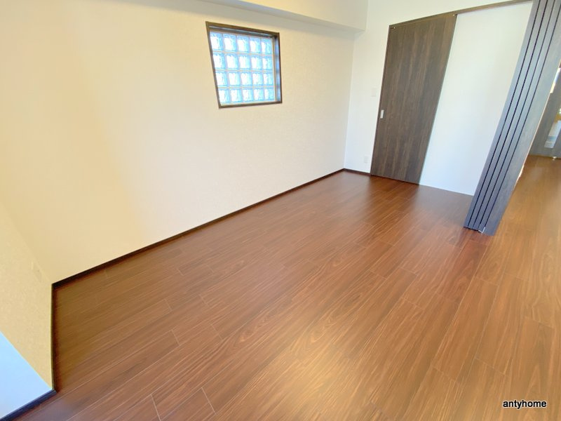 プレジオ鎗屋町 仲介手数料無料の洋室