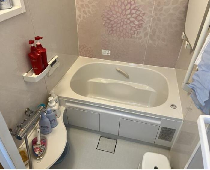 藤岡市上戸塚　中古1000の浴室