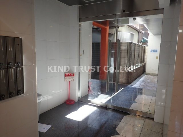 ルクレール中崎のエントランス|ゆとりのあるエントランスです