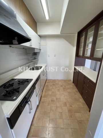 さざなみプラザ22号棟のキッチン|きれいなキッチンです