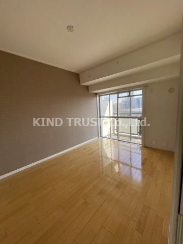 さざなみプラザ22号棟の居間・リビング|こちらのリビングで趣味の時間をお楽しみください