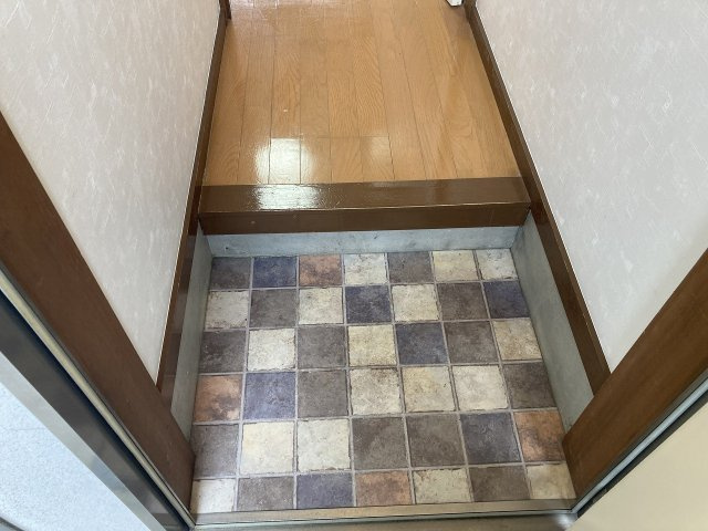 ハイツやまびこＡの玄関