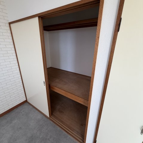 ハイツサンサーラの収納