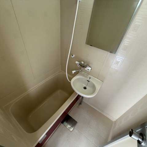 ハイツサンサーラの浴室