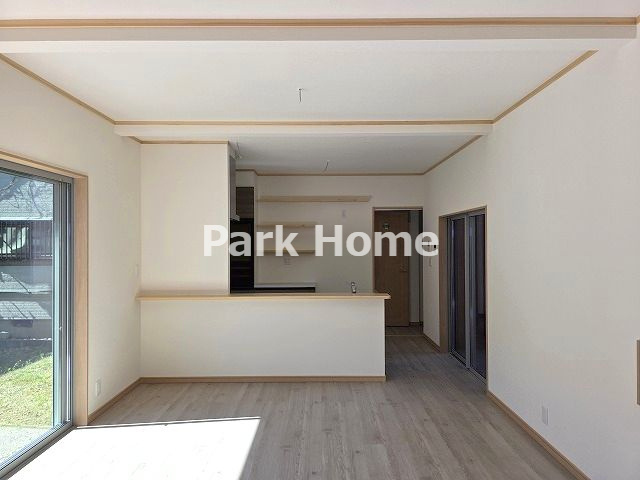 高知市南久万・北 新築戸建ての居間・リビング|１F:16LDK