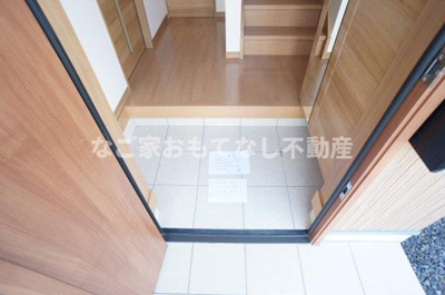 【玄関】 | 陸田栗林1-8-10KODATEXⅤ | 同型タイプ写真