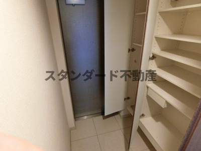 【玄関】 | ロジュマン千里中央ヒルズ