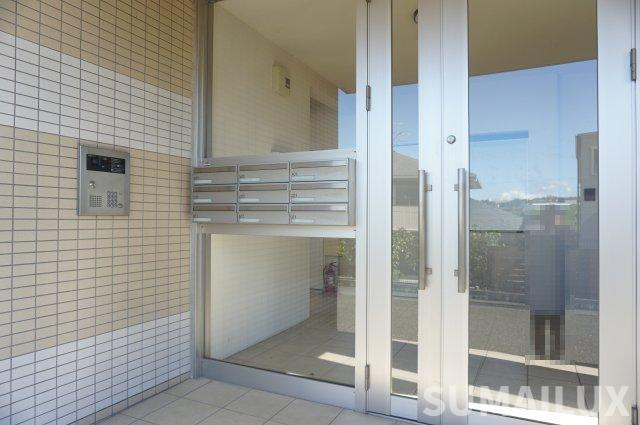 熊本市東区保田窪３丁目の賃貸マンションのエントランス