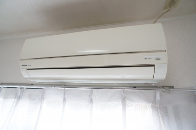 【設備】 | ファミーユ三田 | エアコン付き