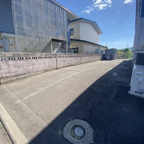 ハイデンス5の駐車場