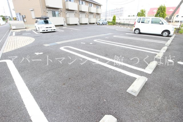 ソフィアの駐車場