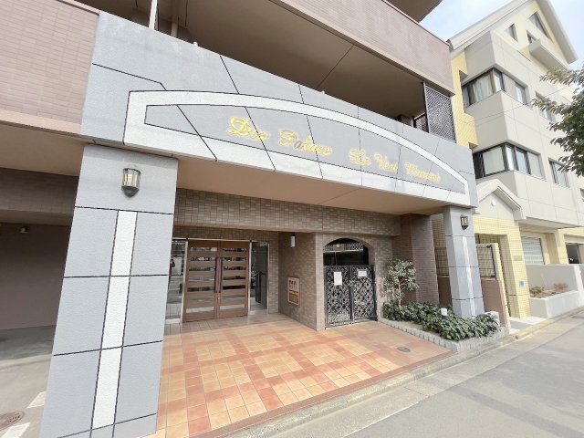 ダイアパレス ル・ベール室見のエントランス