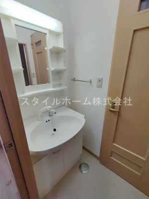 【洗面所】 | ライフイン・エスタ | 別部屋写真です。