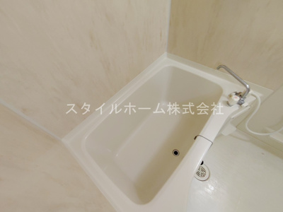 【浴室】 | ライフイン・エスタ | 別部屋写真です。