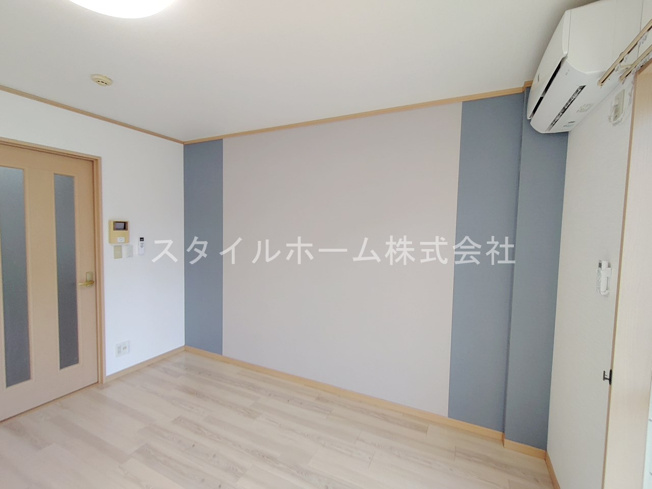 【その他】 | ライフイン・エスタ | 別部屋写真です。