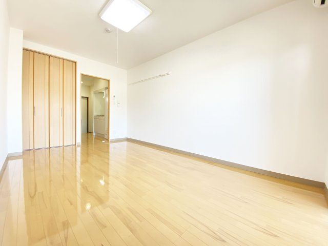 【居間・リビング】 | インター御坊ハイツウエヒラ | ※同物件、別のお部屋の写真です。
