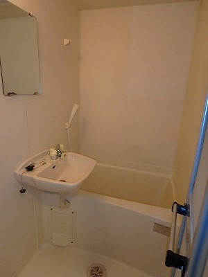 セリバテール伊丹の浴室