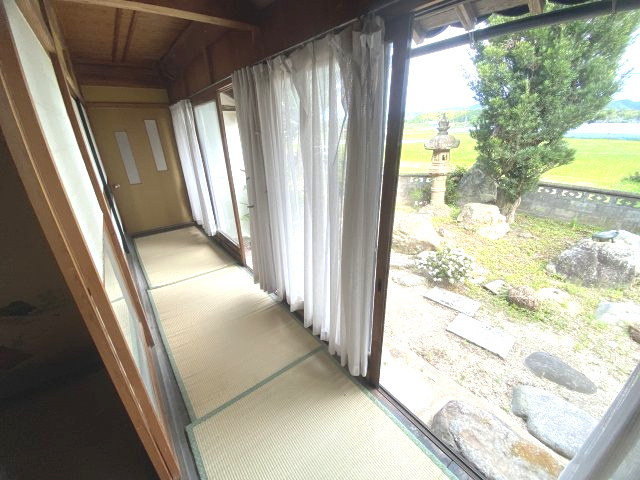 斐川町上庄原　戸建ての和室|１F　和室前縁側