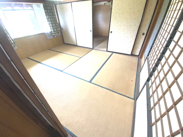 斐川町上庄原　戸建ての和室|２F