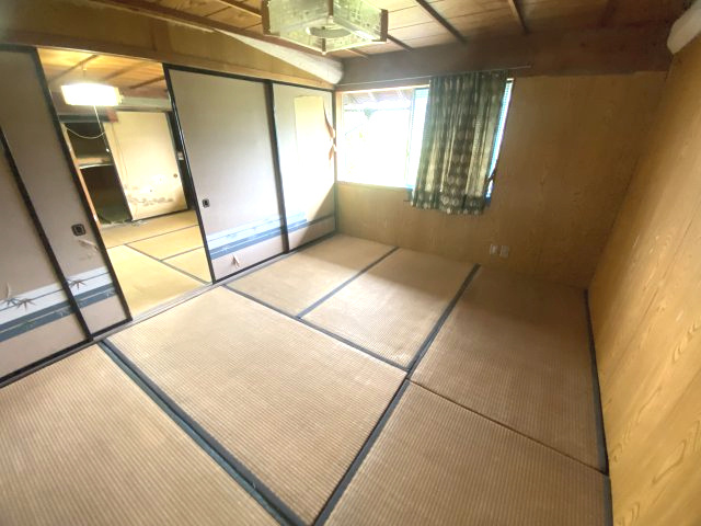 斐川町上庄原　戸建ての和室|２F