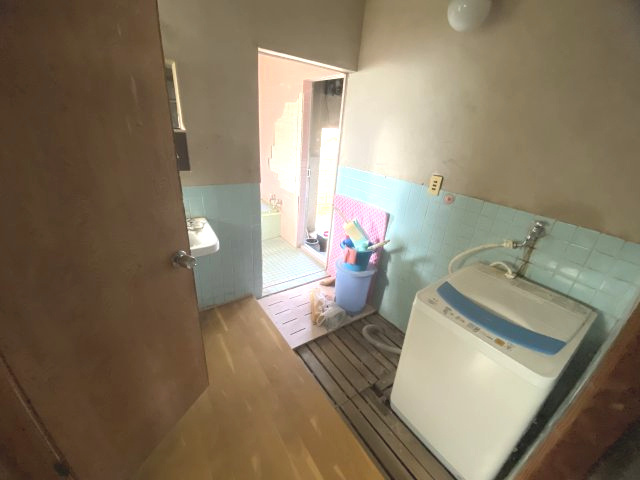 斐川町上庄原　戸建ての脱衣所|１F