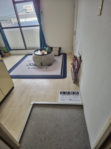 デイルーチェ北岸和田の玄関|シンプルで使いやすい玄関です