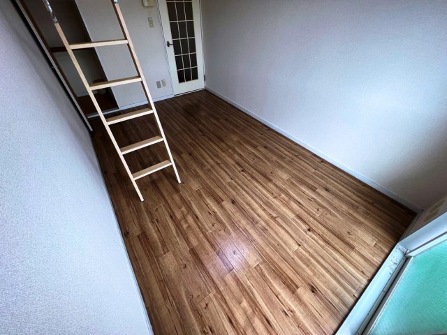 レオパレス南栄第4の居間・リビング