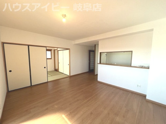 【居間・リビング】 | テラスノバ穂積只越！9階部分！角部屋！日当り・眺望良好です♪管理費・修繕積立金合計11400円！ | テラスノバ穂積只越！9階部分！角部屋！日当り・眺望良好です♪管理費・修繕積立金合計11400円！敷地内駐車場5000円！