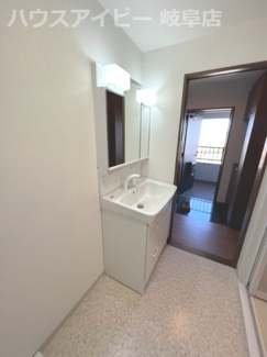 【独立洗面台】 | テラスノバ穂積只越！9階部分！角部屋！日当り・眺望良好です♪管理費・修繕積立金合計11400円！ | テラスノバ穂積只越！9階部分！角部屋！日当り・眺望良好です♪管理費・修繕積立金合計11400円！敷地内駐車場5000円！