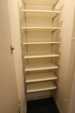 アネシス寺家A・B　A棟の玄関