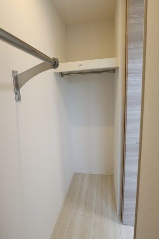アネシス寺家A・B　A棟の収納